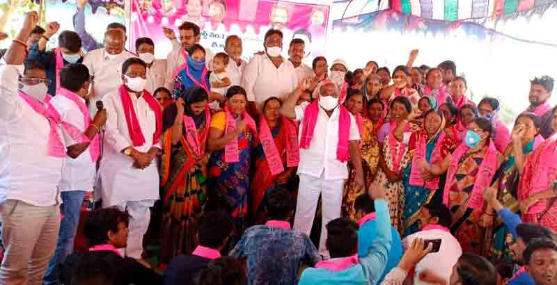 టీఆర్‌ఎస్‌తోనే అభివృద్ధి సాధ్యం