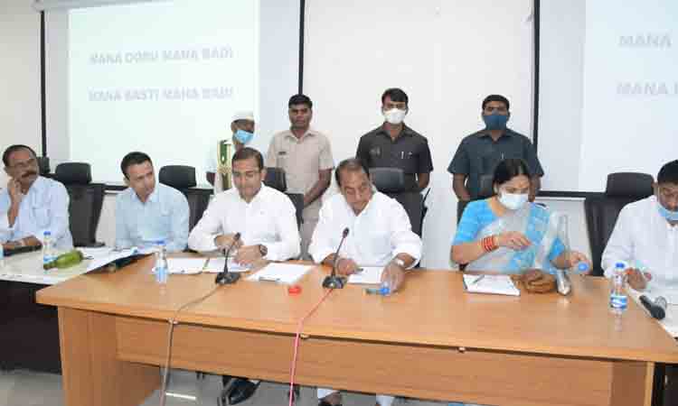 మన ఊరు -మన బడిని ఉద్యమ స్ఫూర్తితో ముందుకు తీసుకెళ్లాలి  : మంత్రి అల్లోల