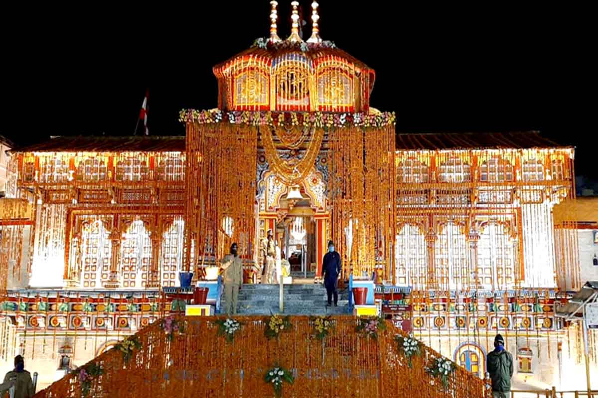 మే 8వ తేదీన తెరుచుకోనున్న బద్రీనాథ్ ఆల‌యం