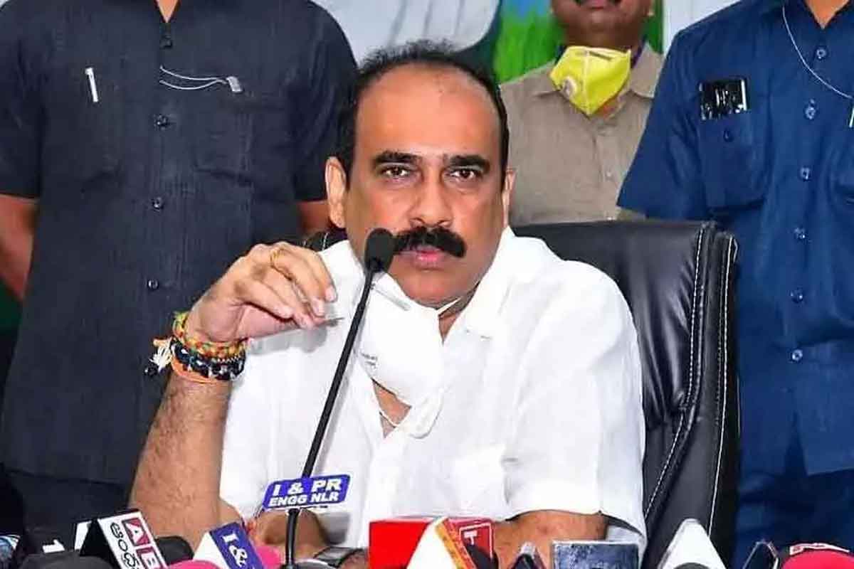 వైసీపీ ప్రభుత్వం ఉద్యోగులకు వ్యతిరేకం కాదు: మంత్రి బాలినేని శ్రీనివాస రెడ్డి
