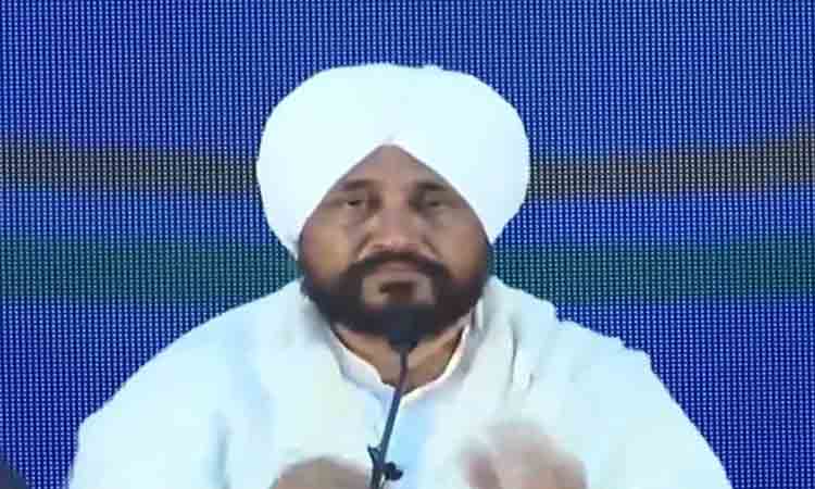 Punjab Polls | పంజాబీల‌పై కాంగ్రెస్ వ‌రాల జ‌ల్లు : ల‌క్ష ఉద్యోగాలు, ఏటా ఉచితంగా 8  గ్యాస్ సిలిండర్లు!