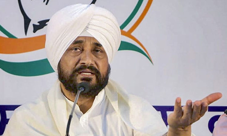దుమారం రేపుతున్న సీఎం చెన్నీ వ్యాఖ్య‌లు.. ఇర‌కాటంలో ప‌డ్డ పంజాబ్ సీఎం