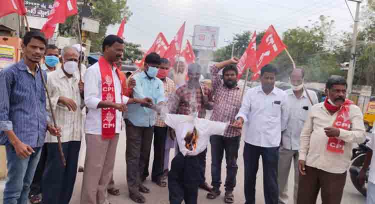 తెలంగాణ ప్రజలకు ప్రధాని మోదీ క్షమాపణ చెప్పాలి :  సీపీఐ