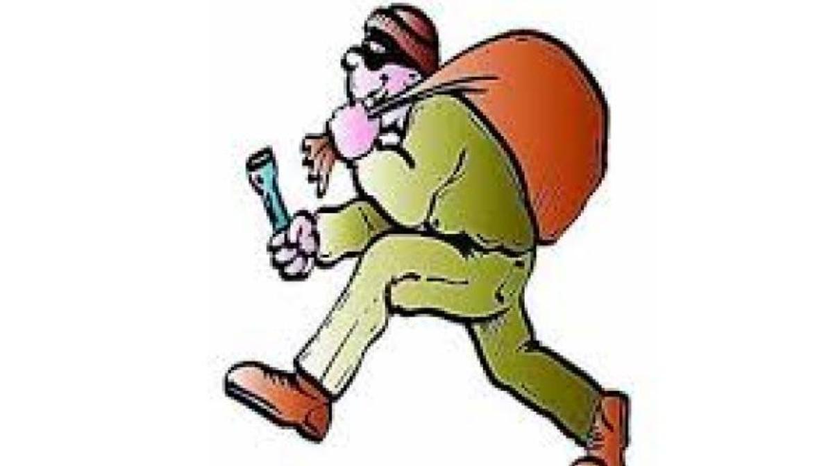 Massive theft | కావూరి హిల్స్​‍లో భారీ దొంగతనం