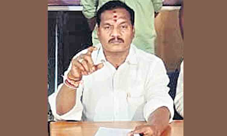 దేశాన్ని భ్రష్టు పట్టిస్తున్న బీజేపీ