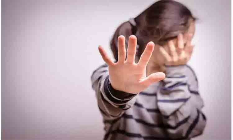 దారుణం : పొరుగింటి బాలిక‌పై లైంగిక దాడి : గ‌ర్భం దాల్చ‌డంతో బ‌ల‌వ‌న్మ‌ర‌ణానికి పాల్ప‌డిన‌ బాలిక‌!