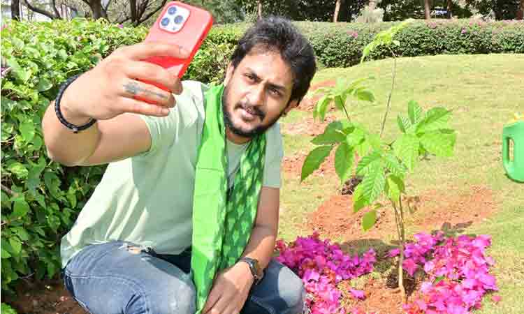 Green India Challenge | గ్రీన్ఇండియా చాలెంజ్‌లో సినీ నటుడు మనోజ్ నందం