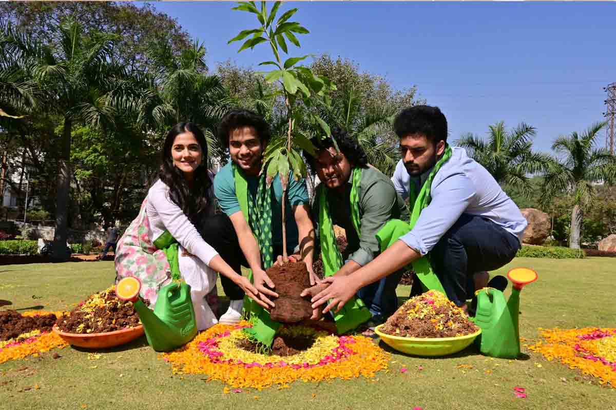 Green India Challenge‌ | మొక్కలు నాటిన సెహరి చిత్ర బృందం