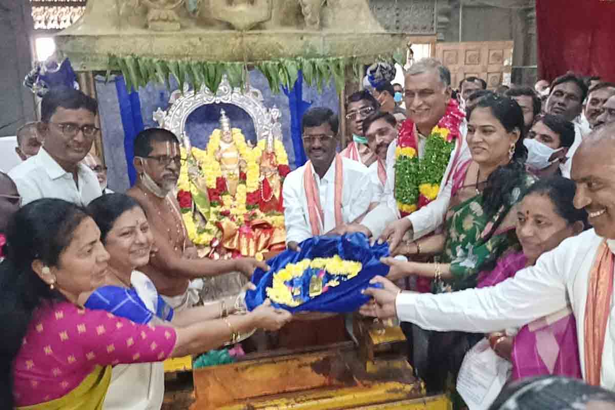 దేశంలో గొప్ప పర్యాటక కేంద్రంగా యాదాద్రి : మంత్రి హరీశ్ రావు