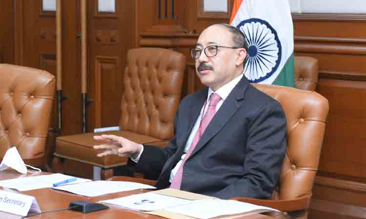 ఇంకా 15 వేల మంది భార‌తీయులు ఉక్రెయ‌న్‌లో చిక్కుకున్నారు : భార‌త విదేశీ వ్య‌వ‌హారాల కార్య‌ద‌ర్శి