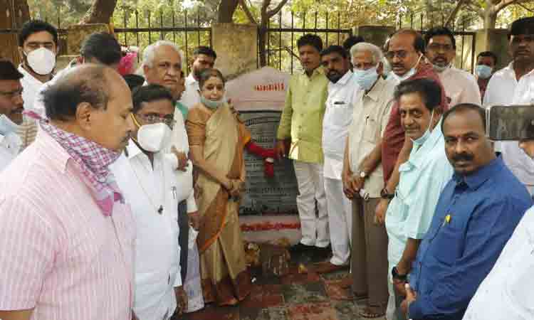మోతీనగర్‌ అభివృద్ధికి యుద్ధ ప్రాతిపదికన చర్యలు : ఎమ్మెల్యే మాధవరం