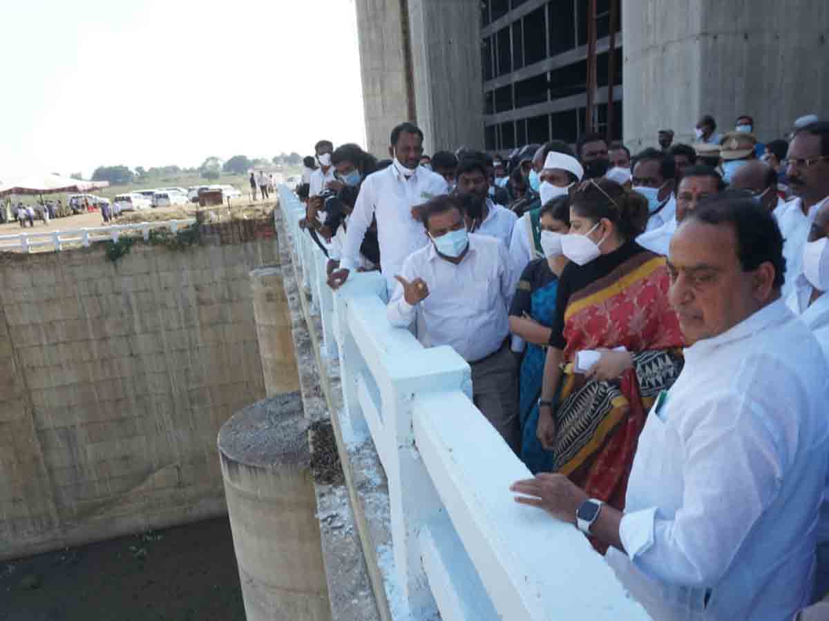 జూన్ నాటికి  సాగునీరు అందిస్తాం : మంత్రి ఇంద్రకరణ్ రెడ్డి