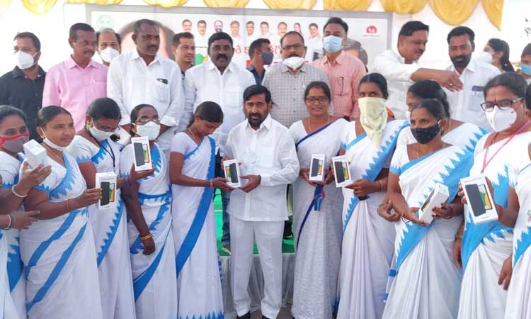 ఆశా కార్యకర్తల సేవలు మరువలేనివి: మంత్రి జగదీశ్‌ రెడ్డి