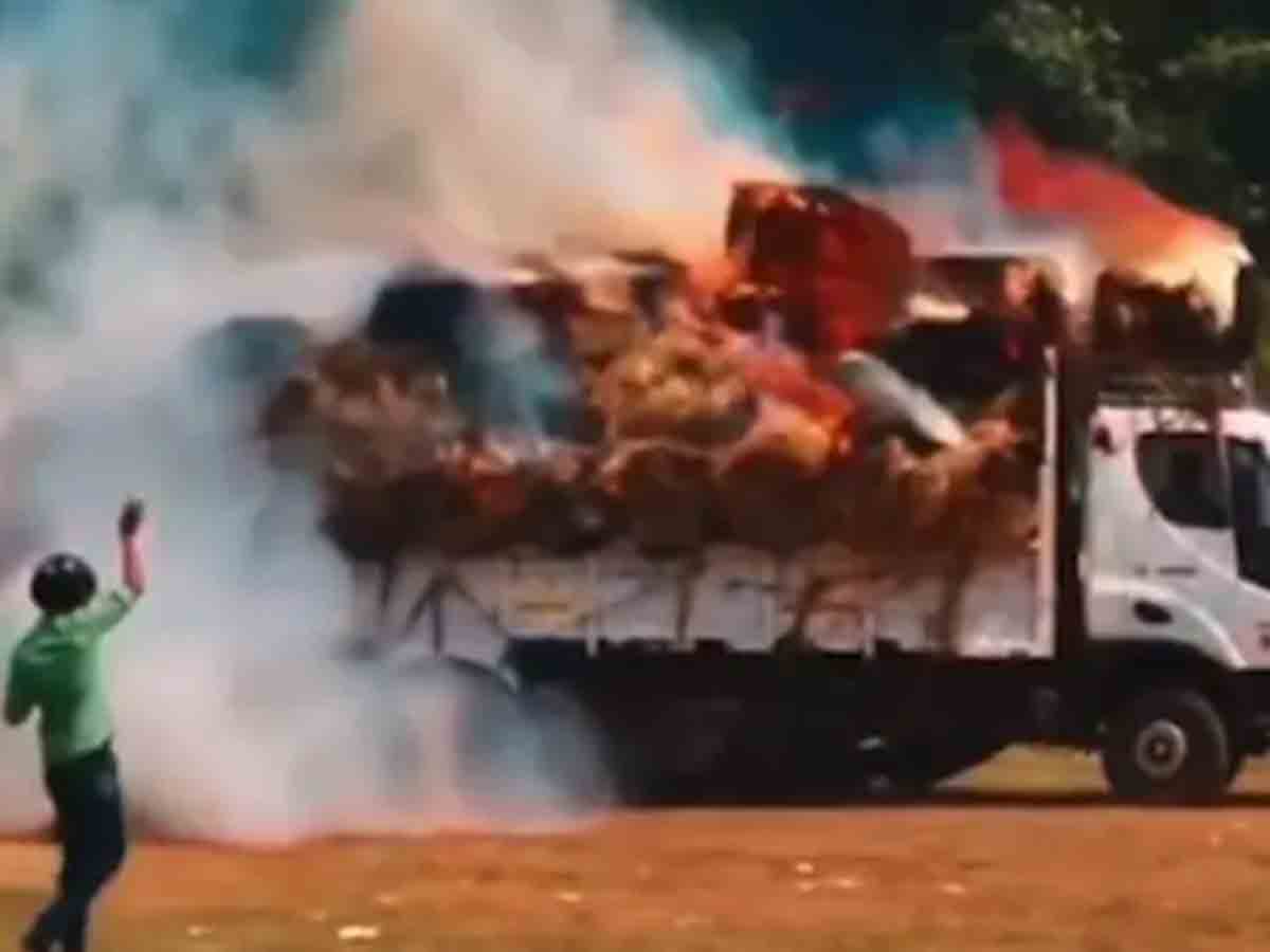 Viral Video: రియల్‌ హీరో… కాలిపోతున్న లారీని చాకచక్యంతో కాపాడాడు