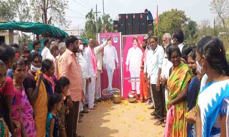 దళితబంధు సంబురం