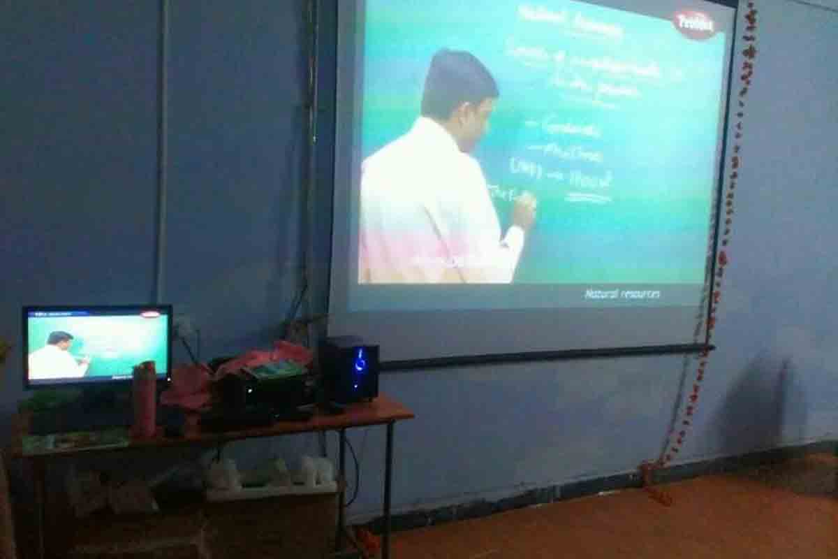 డిజిటల్‌ పాఠాలు పగతికి సోపానాలు