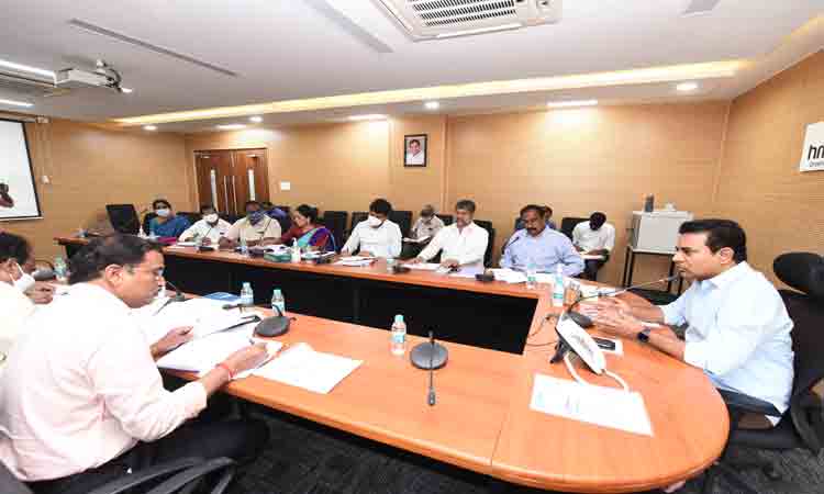 పట్టణాల్లో  ప్రగతి పరుగులు