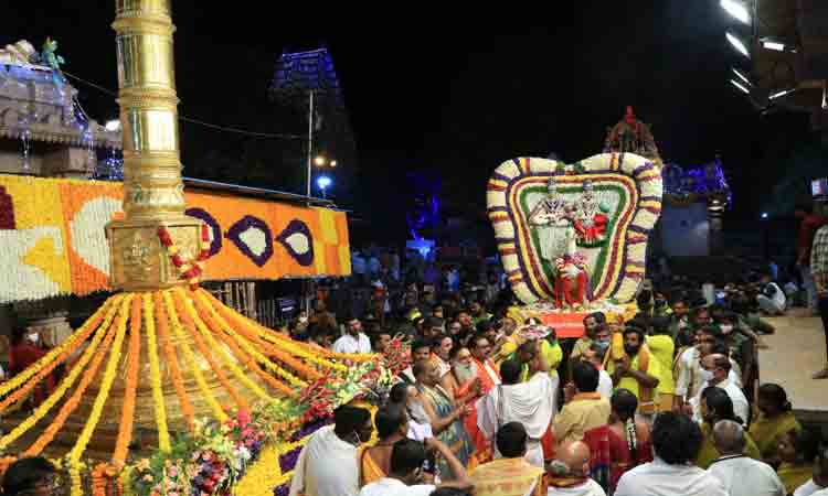 మయూర వాహనంపై శ్రీశైల మల్లన్న