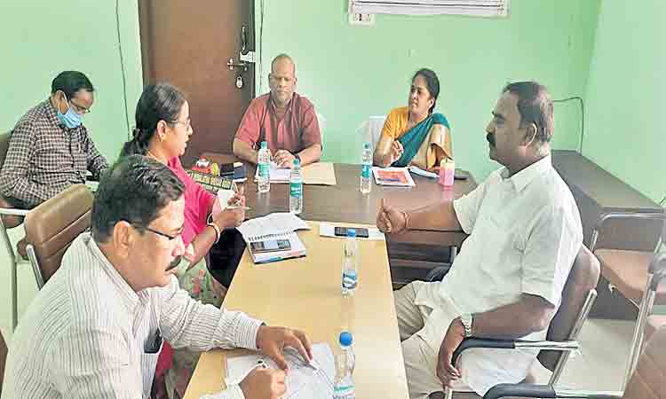 వరికి బదులు ఇతర పంటలు సాగు చేయాలి