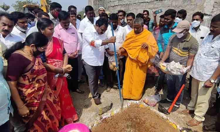 ప్రజల సంక్షేమమే లక్ష్యంగా పని చేస్తున్న సీఎం కేసీఆర్‌ : ఎమ్మెల్యే అరూరి రమేష్