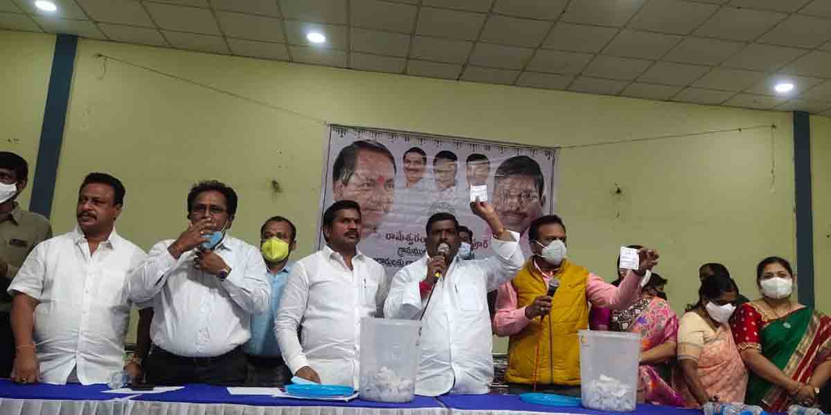 వారి సొంతింటి కలను నిజం చేస్తున్నాం : ఎమ్మెల్యే మహిపాల్‌రెడ్డి