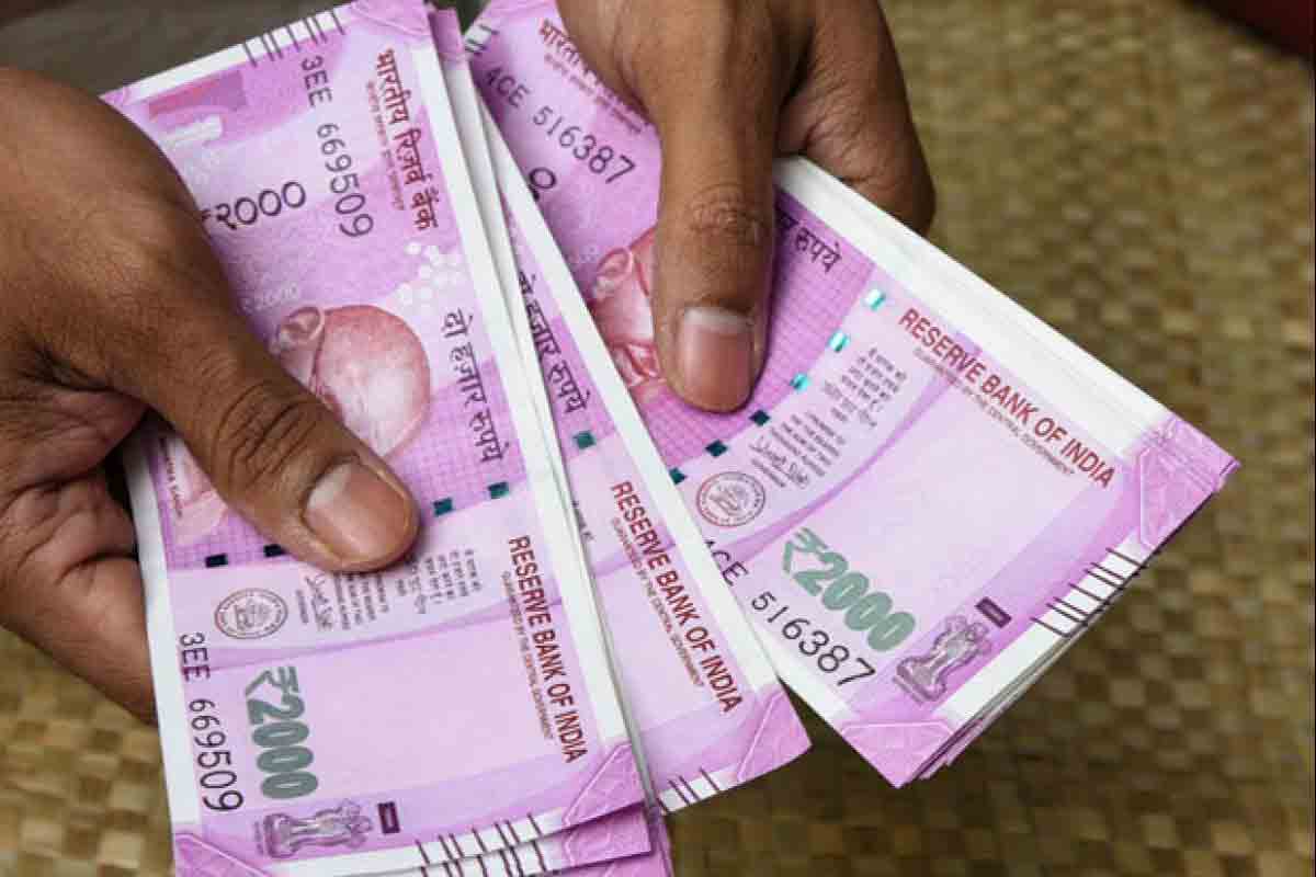 రూ.43,000 జీతం బదులుగా రూ.1.4 కోట్లు జమ… రిజైన్‌ చేసి మాయమైన ఉద్యోగి