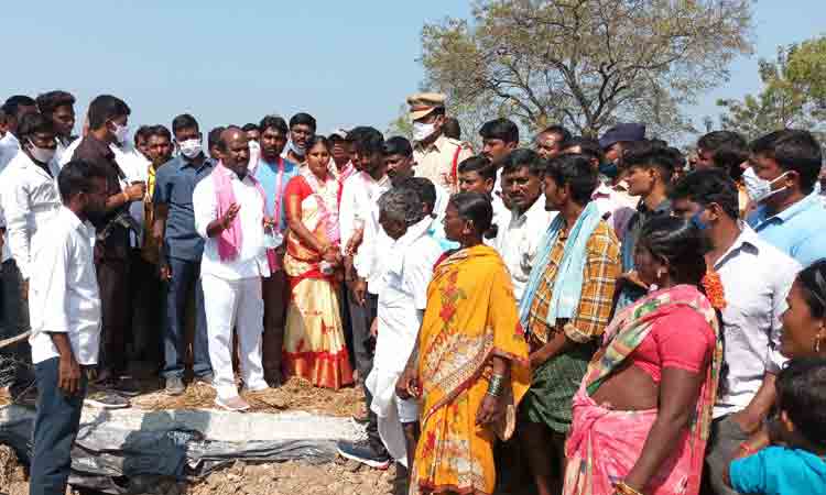 దేశానికి సీఎం కేసీఆర్‌ సేవలు అవసరం