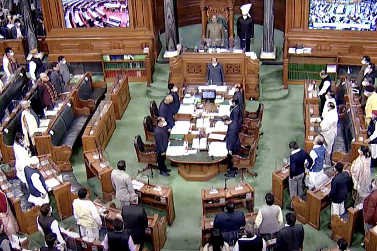 కరోనా వ్యాప్తికి విపక్షాలే కారణమట