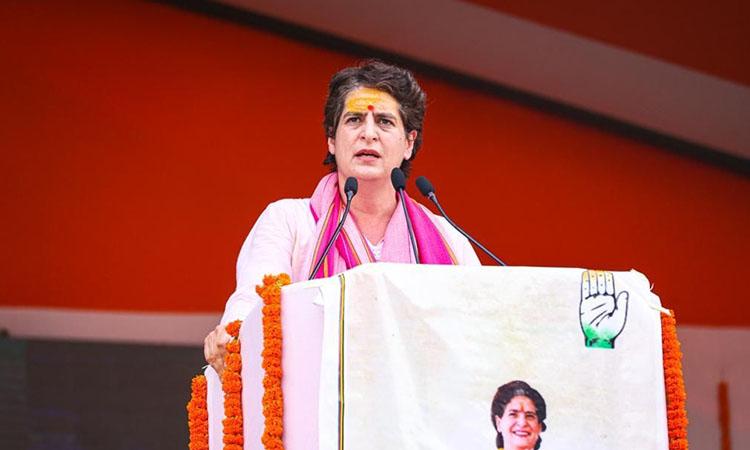 UP Polls | కులం, మ‌తం పేరుతో ప‌బ్బం గ‌డుపుకుంటున్న కాంగ్రెసేత‌ర పార్టీలు : ప్రియాంక గాంధీ