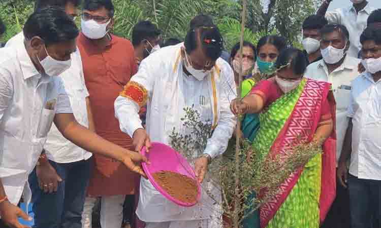 Green India Challenge‌ | మొక్కలు నాటిన స్పీకర్‌ పోచారం