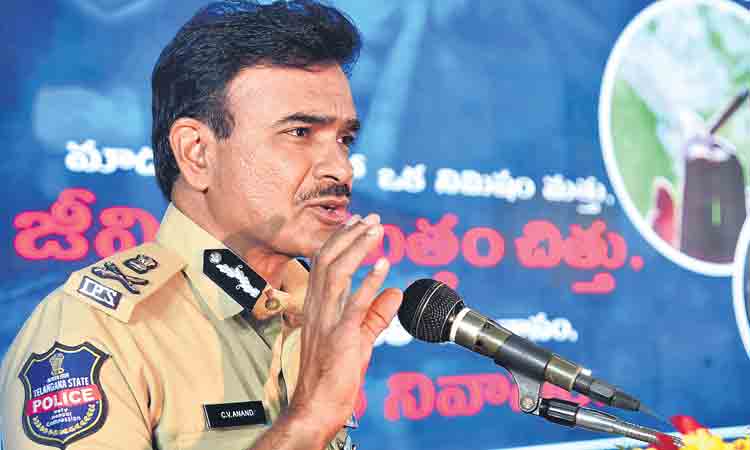 అలవాటైతే అంధకారమే