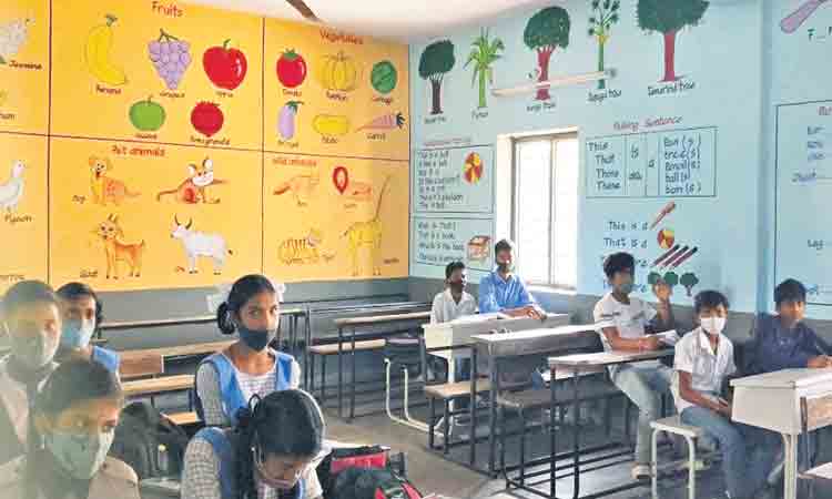 ఆంగ్లం అదుర్స్