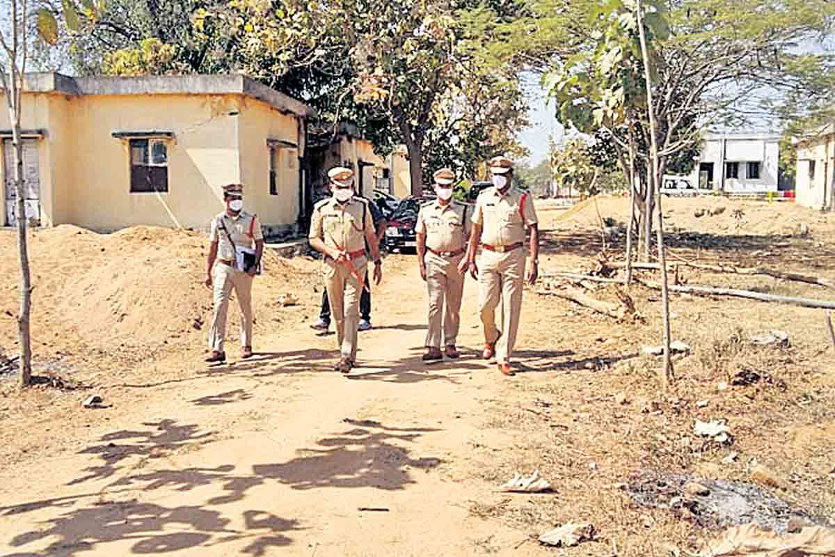 శాంతిభద్రతల పరిరక్షణకు కృషి చేయాలి