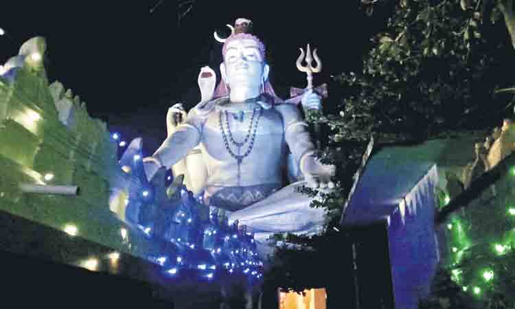 ఆలయలకు శివరాత్రి కాంతి