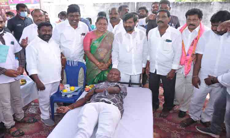 జన నేతకు జేజేలు