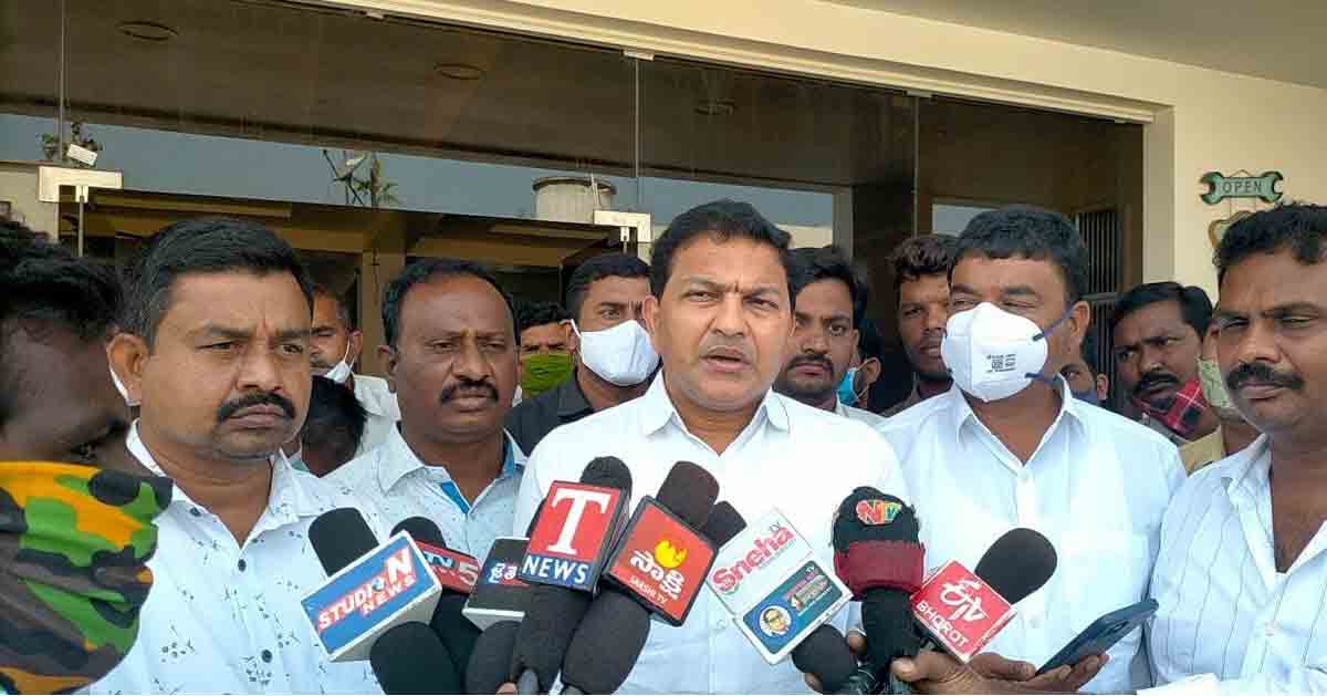 సీఎం కేసీఆర్‌ను చూసి ఆ పార్టీ భయపడుతున్నది : ఎమ్మెల్యే సైదిరెడ్డి