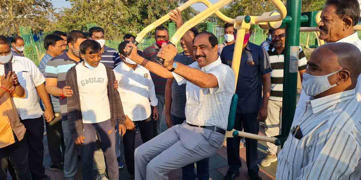 ఓపెన్ జిమ్‌ను ప్రారంభించిన ఎమ్మెల్యే  సంజయ్ కుమార్