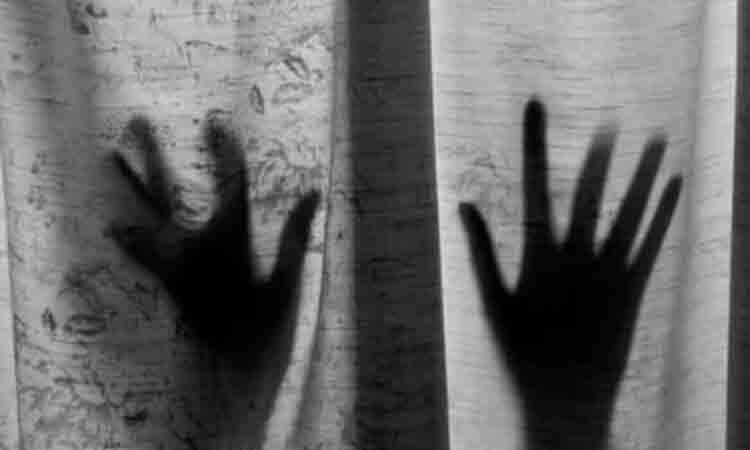 దారుణం : స్నేహం పేరుతో బాలిక‌ను పిలిపించి ఆపై లైంగిక దాడి!