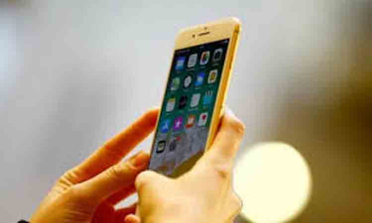 100 కోట్లకు స్మార్ట్‌ఫోన్‌ యూజర్లు