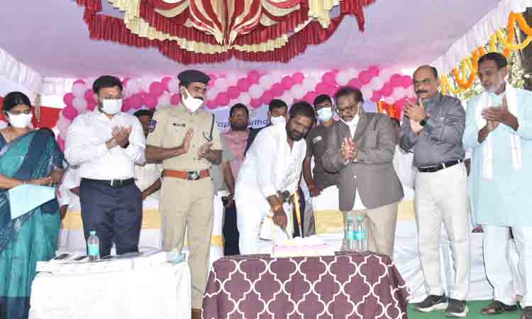 CM KCR Birthday | ఓర్వలేకనే కారుకూతలు : మంత్రి శ్రీనివాస్‌ గౌడ్‌