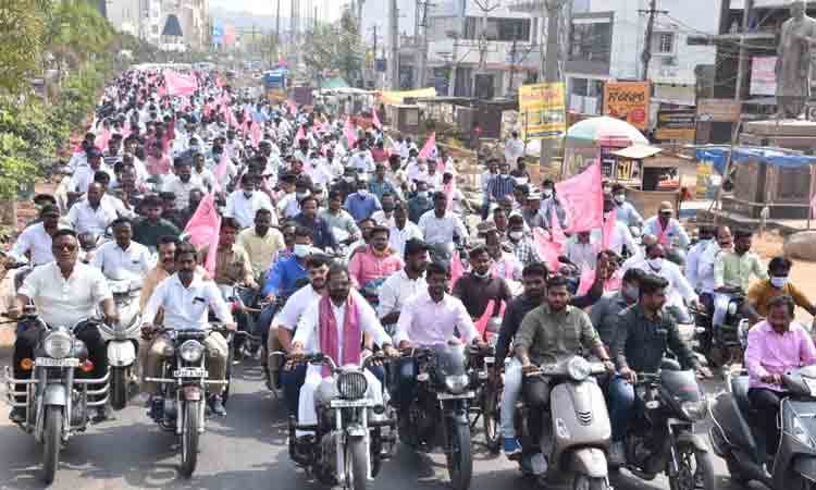 మరోసారి అలా మాట్లాడితే  ఢిల్లీని ముట్టడిస్తాం : మంత్రి శ్రీనివాస్ గౌడ్