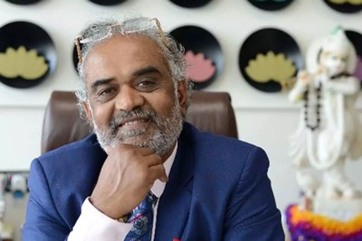 Savji Dholakia | ప‌ద్మ‌శ్రీ రావ‌డంతో ఏకంగా ఓ ఛాప‌ర్‌నే బ‌హుమానంగా ఇచ్చిన కుటుంబ స‌భ్యులు