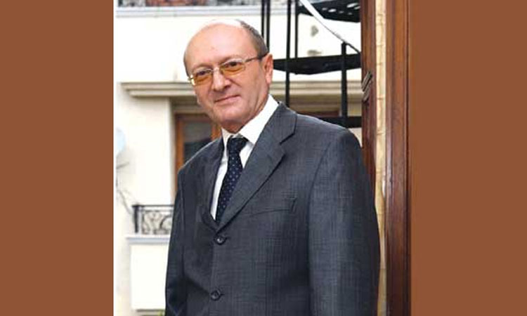 భార‌తీయుల‌ను వెన‌క్కి ర‌ప్పించే విష‌యంలో తొంద‌ర వ‌ద్దు : ఉక్రెయిన్‌