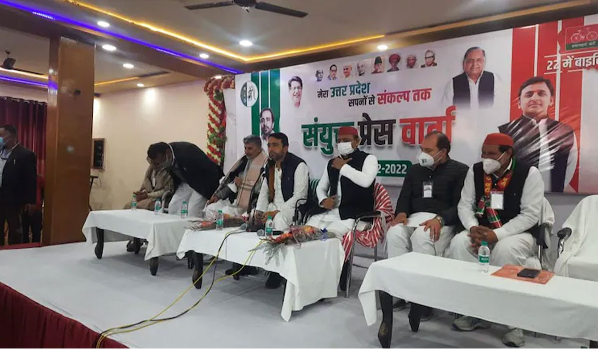 Akhilesh yadav | అధికారంలోకి వ‌స్తే యోగిపై ఉన్న కేసుల‌ను పునః ప‌రిశీలిస్తాం : అఖిలేశ్