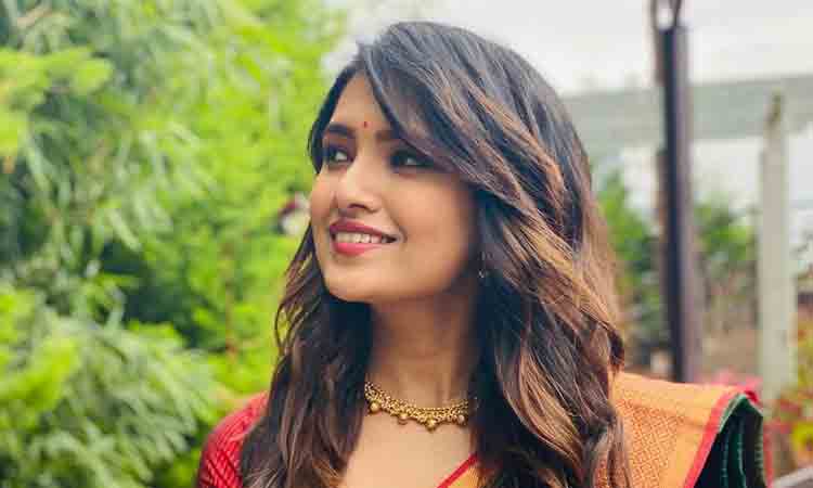 ‘మ‌హాన్’ చిత్రంలో హీరోయిన్ క్యారెక్ట‌ర్ తీసేశారా?.. కార‌ణం ఏమ‌య్యుంటుంది..?