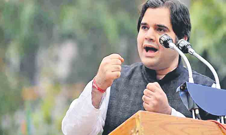 ప్రైవేటీకరణతో 5 లక్షల మంది ఉద్యోగాలు కోల్పోతారు