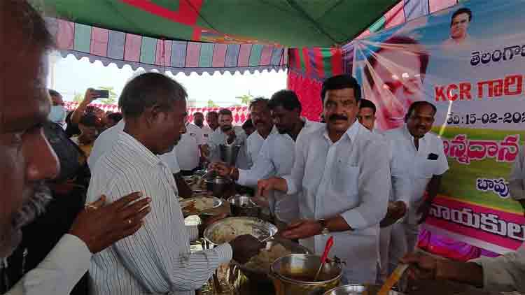 కేసీఆర్ ప్రధాని కావాలని ప్రజలు కోరుకుంటున్నారు : మంత్రి వేముల ప్ర‌శాంత్ రెడ్డి