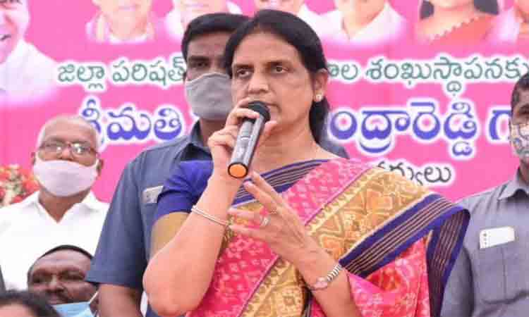 యూనివర్సిటీల్లో కోచింగ్‌ సెంటర్లు