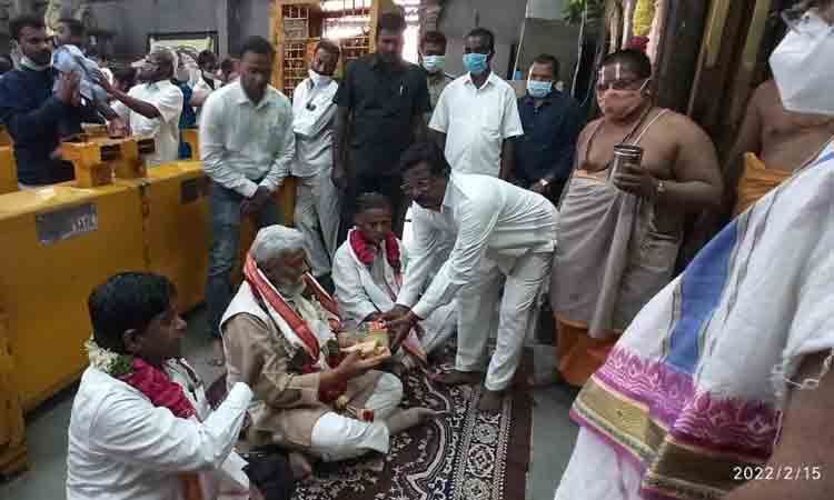 Yadadri temple | యాదాద్రీశుడి సేవలో వి.ప్రకాష్