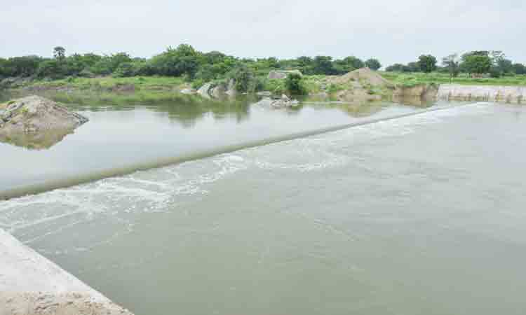 కరువును తరిమేలా..!